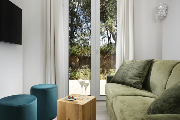 suite-two-bedroom-jacuzzi-resort-toscana-4
